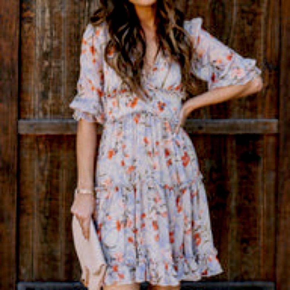 Vici gingerlilly floral dress!Never worn!Size small! Perfect for wedding/shower